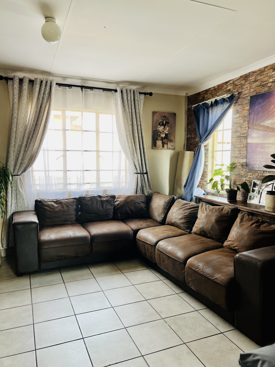 3 Bedroom Property for Sale in Sky City Gauteng