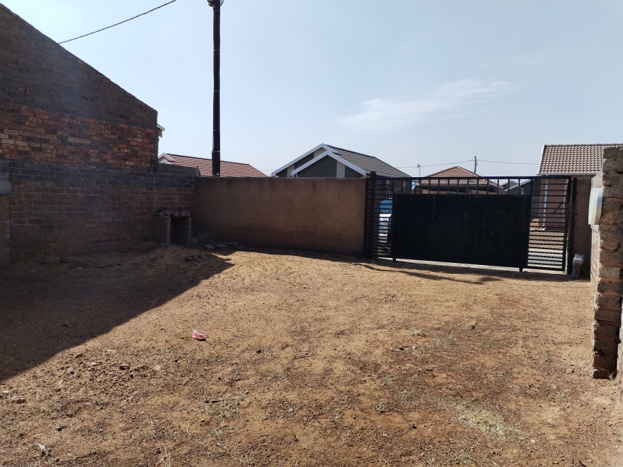 2 Bedroom Property for Sale in Savanna City Gauteng