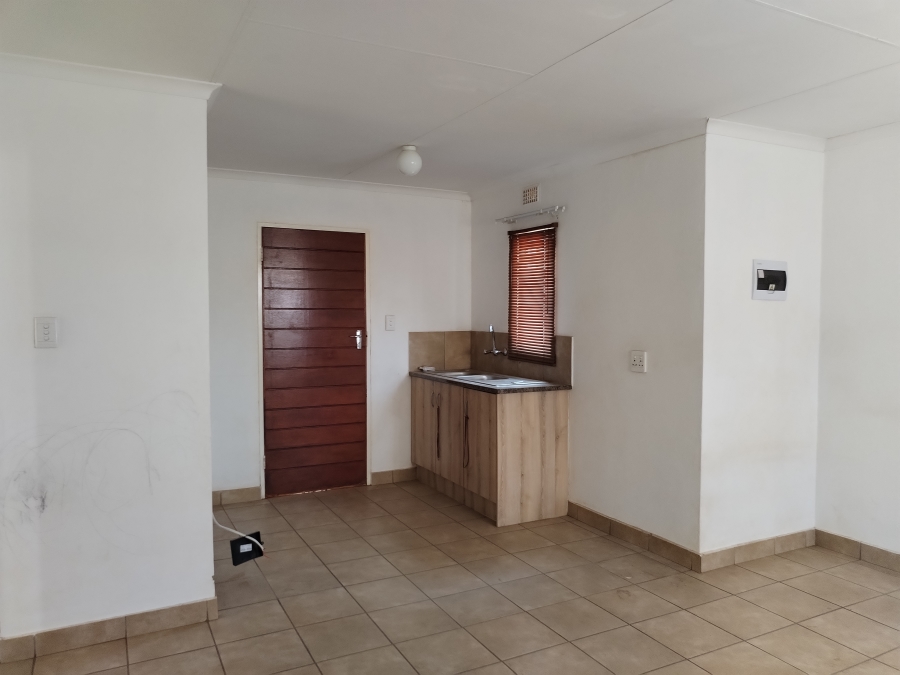 2 Bedroom Property for Sale in Savanna City Gauteng