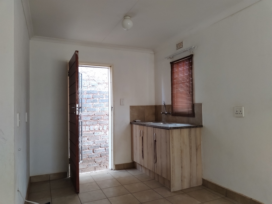 2 Bedroom Property for Sale in Savanna City Gauteng