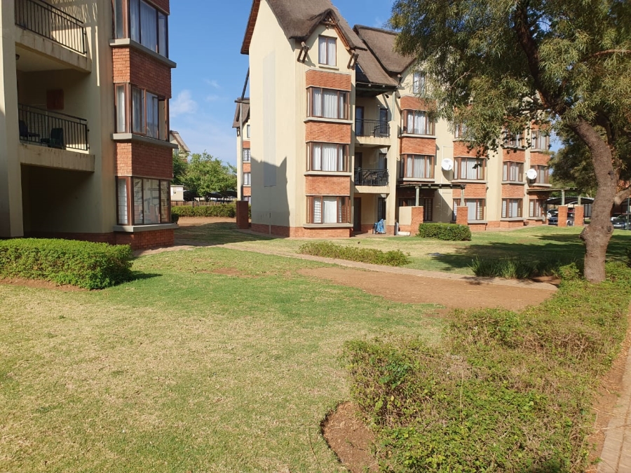 2 Bedroom Property for Sale in Zambezi Country Estate Gauteng