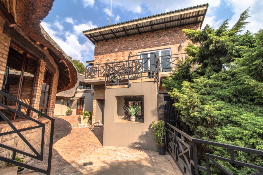 10 Bedroom Property for Sale in North Riding AH Gauteng