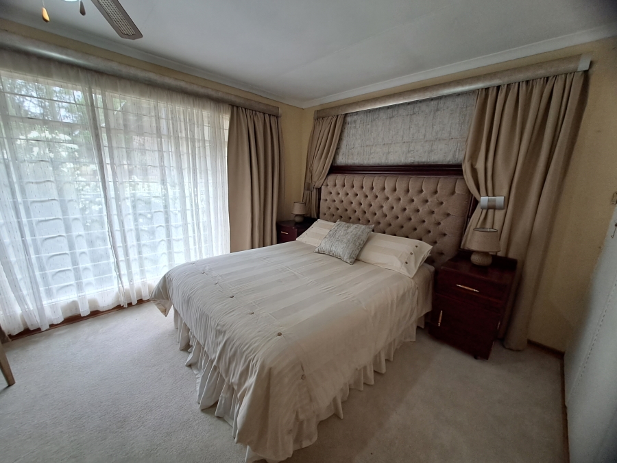 5 Bedroom Property for Sale in Ironsyde A H Gauteng