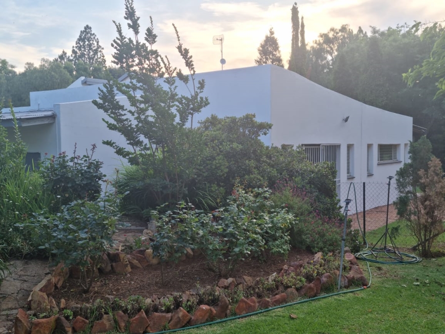 5 Bedroom Property for Sale in Ironsyde A H Gauteng