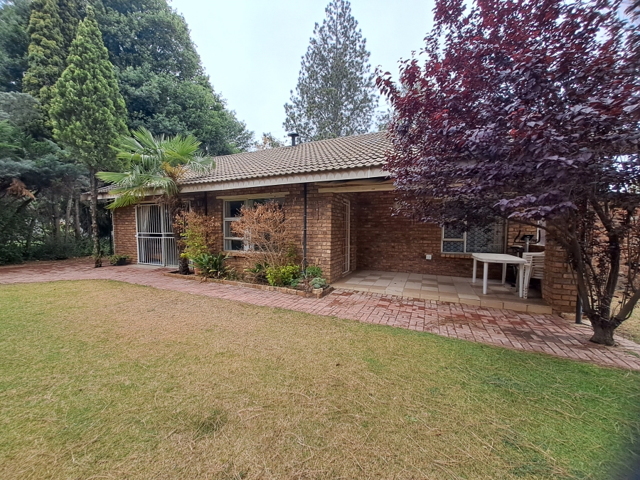 5 Bedroom Property for Sale in Ironsyde A H Gauteng