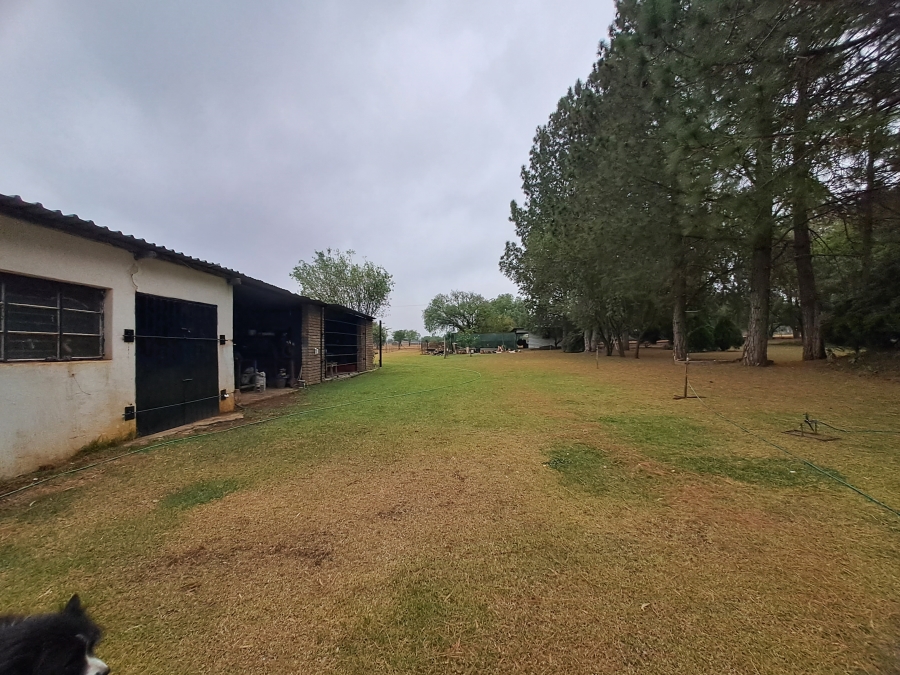 5 Bedroom Property for Sale in Ironsyde A H Gauteng