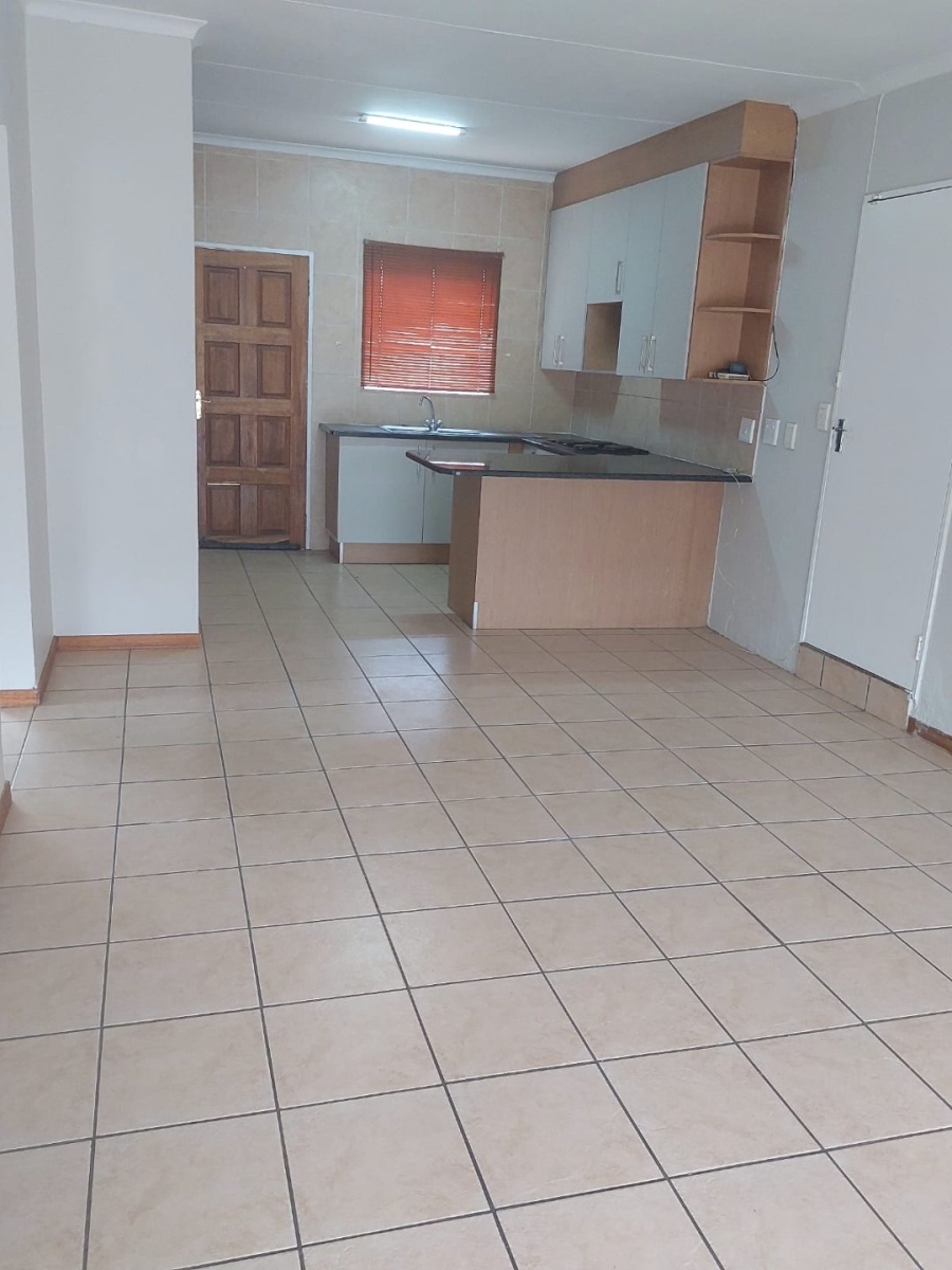 2 Bedroom Property for Sale in Willowbrook Gauteng