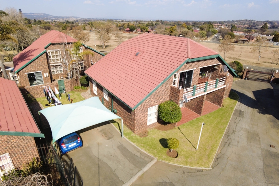 2 Bedroom Property for Sale in Kibler Park Gauteng