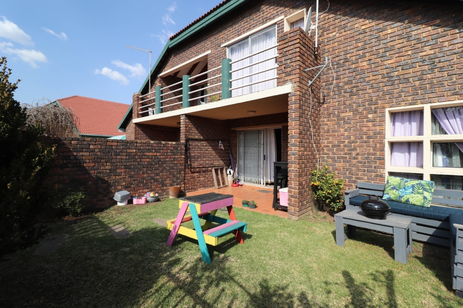 2 Bedroom Property for Sale in Kibler Park Gauteng