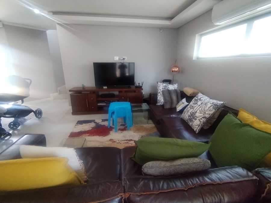 3 Bedroom Property for Sale in Edenvale Central Gauteng