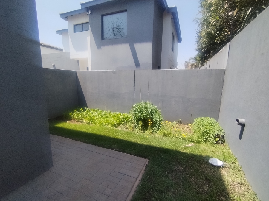 3 Bedroom Property for Sale in Edenvale Central Gauteng