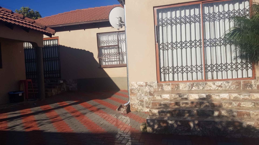 3 Bedroom Property for Sale in Cosmo City Gauteng