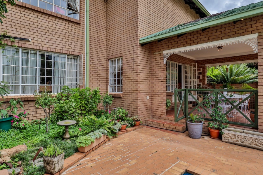 4 Bedroom Property for Sale in Wapadrand Gauteng