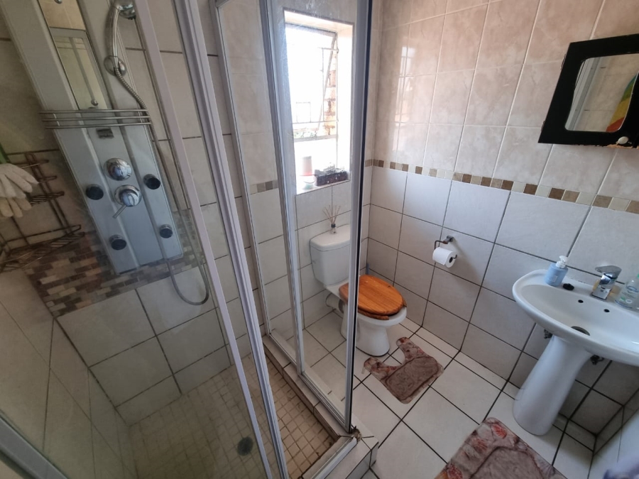 2 Bedroom Property for Sale in Florentia Gauteng