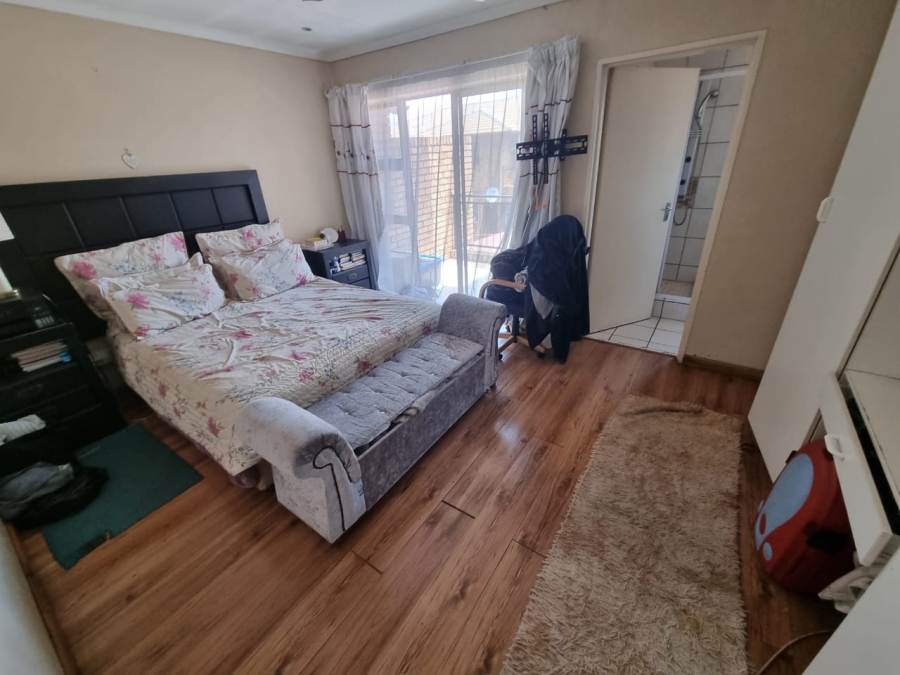 2 Bedroom Property for Sale in Florentia Gauteng