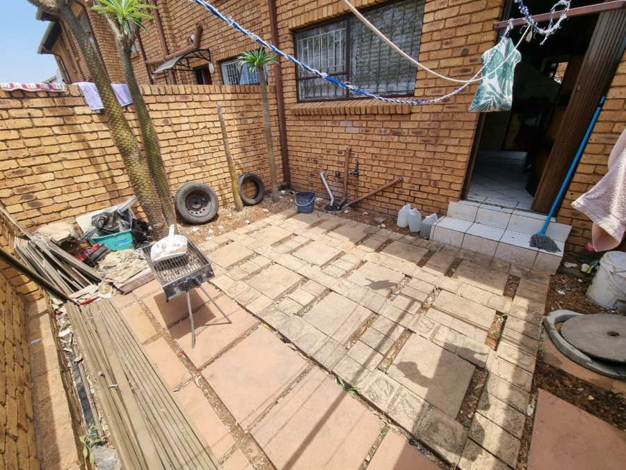 2 Bedroom Property for Sale in Florentia Gauteng