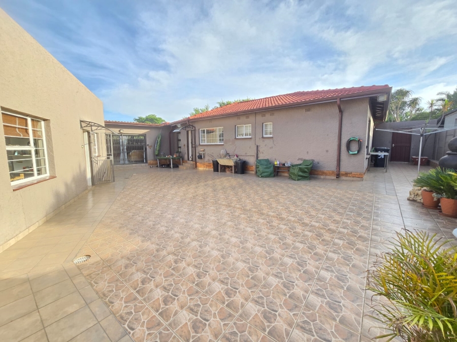 3 Bedroom Property for Sale in Hurlyvale Gauteng