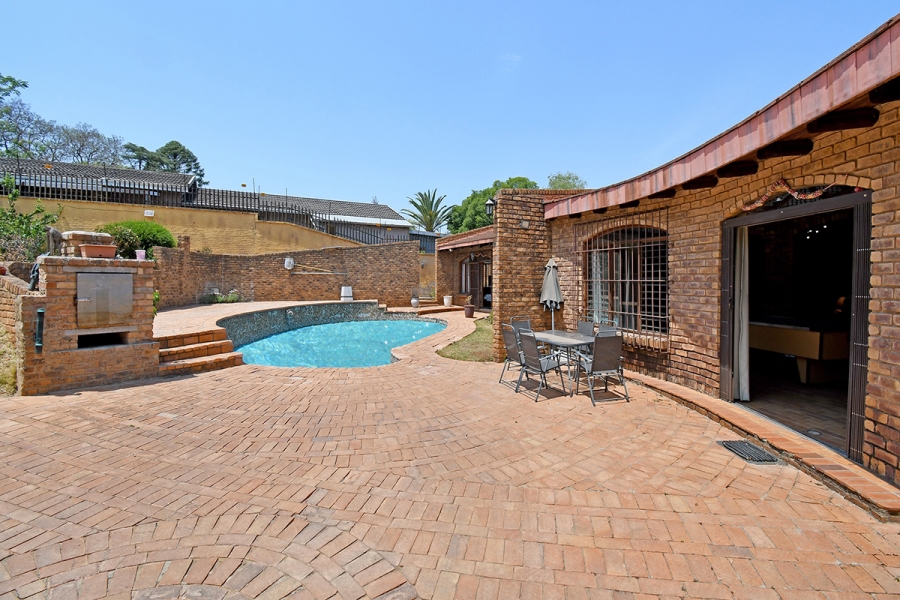 4 Bedroom Property for Sale in Ferndale Gauteng