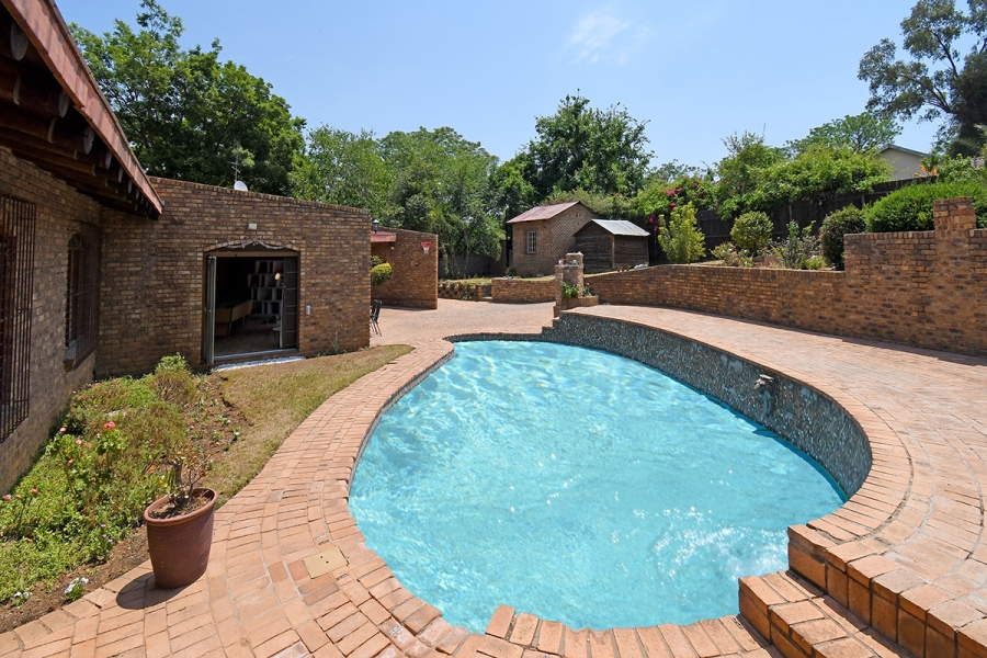 4 Bedroom Property for Sale in Ferndale Gauteng