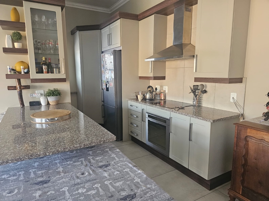 4 Bedroom Property for Sale in Midstream Meadows Gauteng