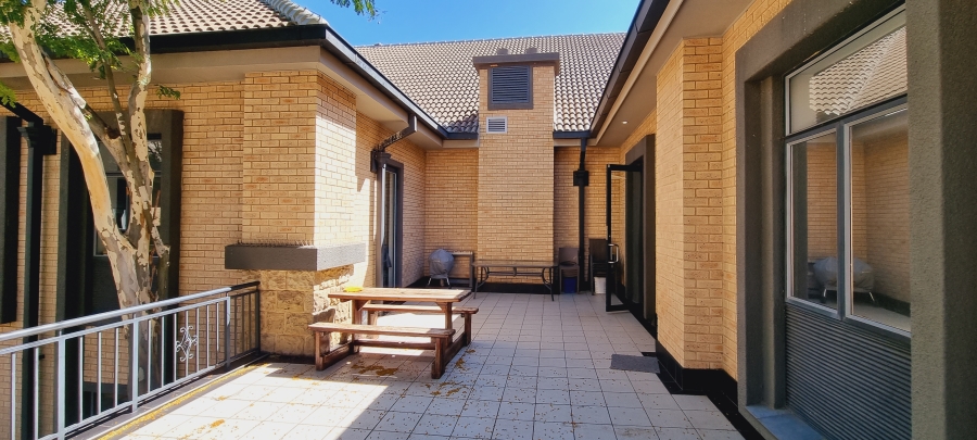 To Let commercial Property for Rent in Bryanston Gauteng