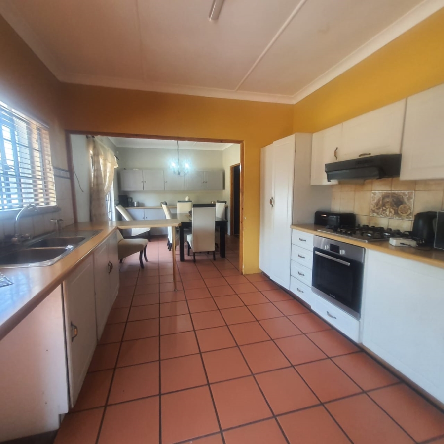 3 Bedroom Property for Sale in Selcourt Gauteng