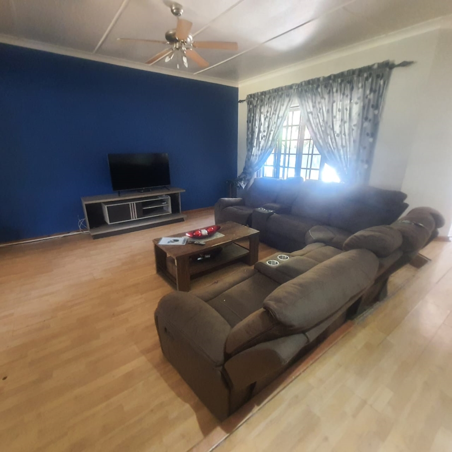 3 Bedroom Property for Sale in Selcourt Gauteng