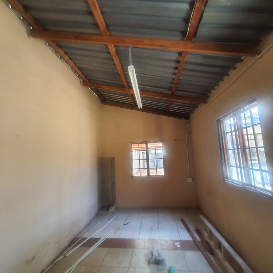 3 Bedroom Property for Sale in Selcourt Gauteng