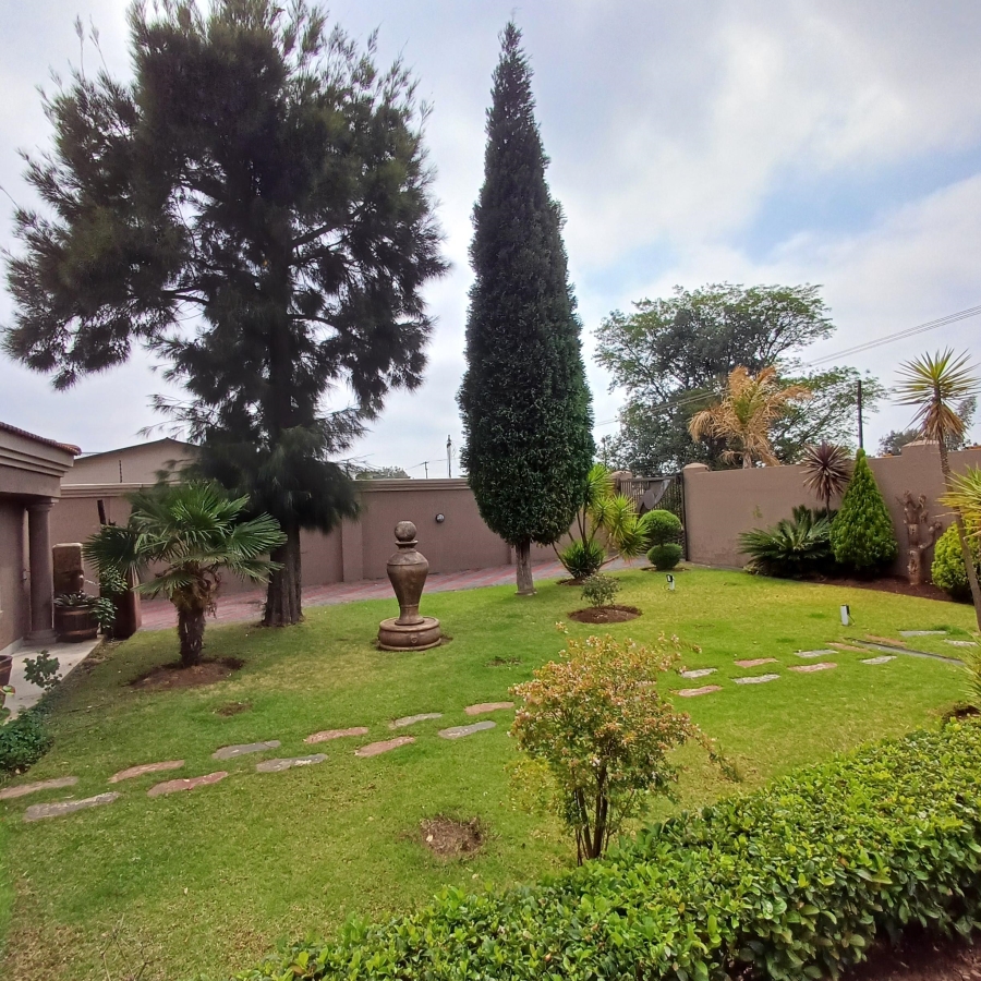 5 Bedroom Property for Sale in Riversdale Gauteng