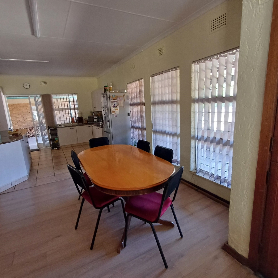 3 Bedroom Property for Sale in Buyscelia Gauteng