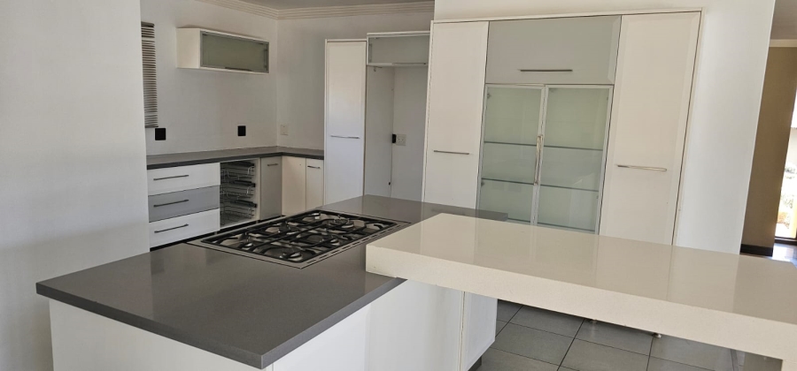 4 Bedroom Property for Sale in Pebble Rock Golf Village Gauteng