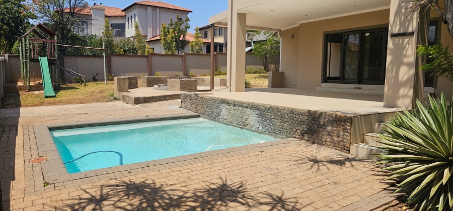 4 Bedroom Property for Sale in Pebble Rock Golf Village Gauteng