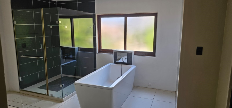 4 Bedroom Property for Sale in Pebble Rock Golf Village Gauteng