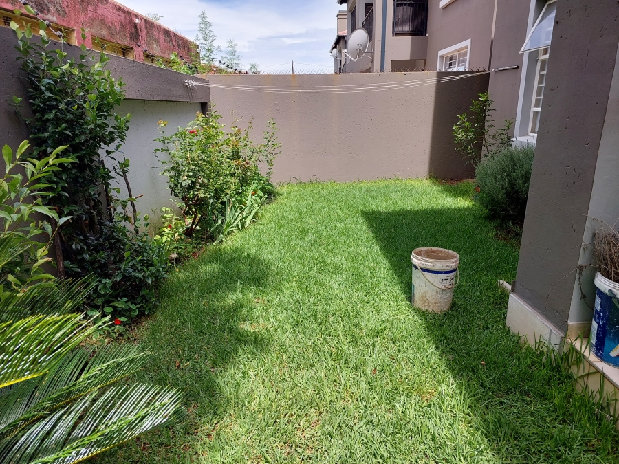 To Let 2 Bedroom Property for Rent in Henley on Klip Gauteng