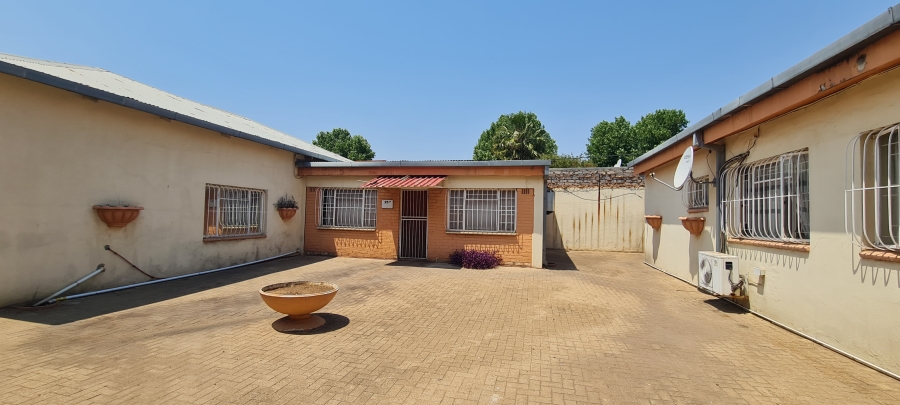 To Let commercial Property for Rent in Benoni Central Gauteng