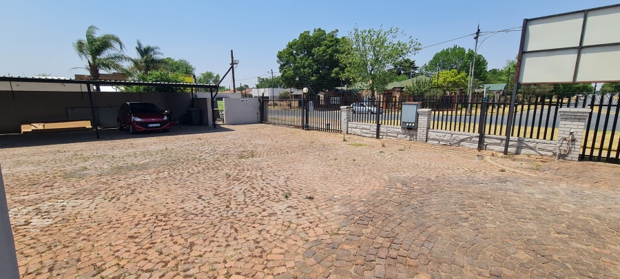 To Let commercial Property for Rent in Benoni Central Gauteng