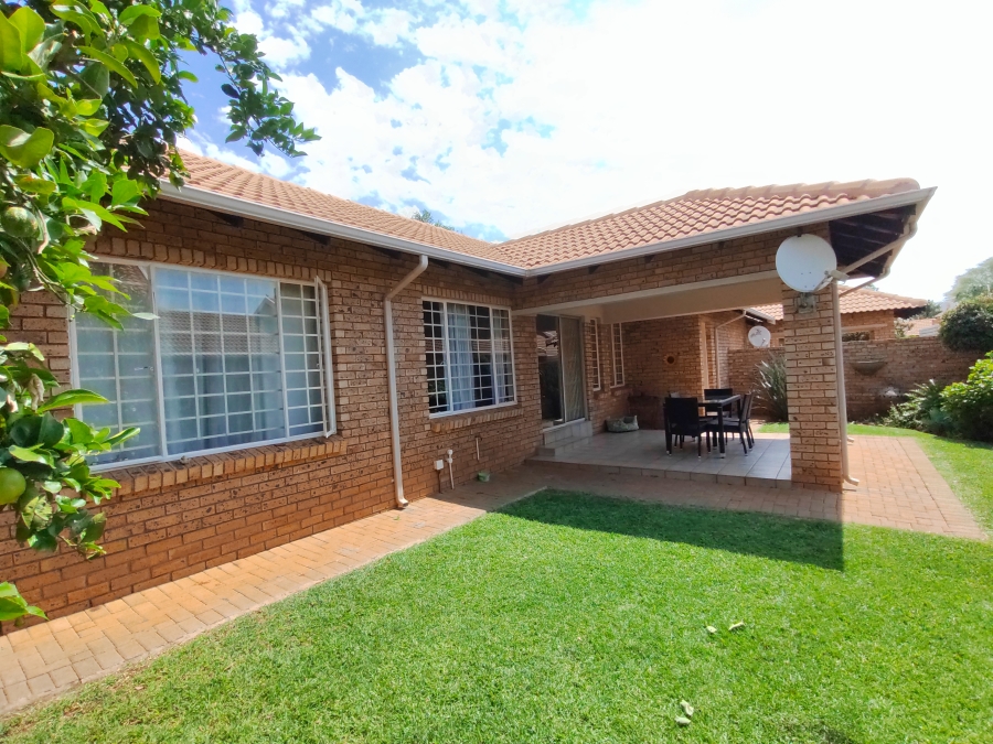 2 Bedroom Property for Sale in Montana Gauteng