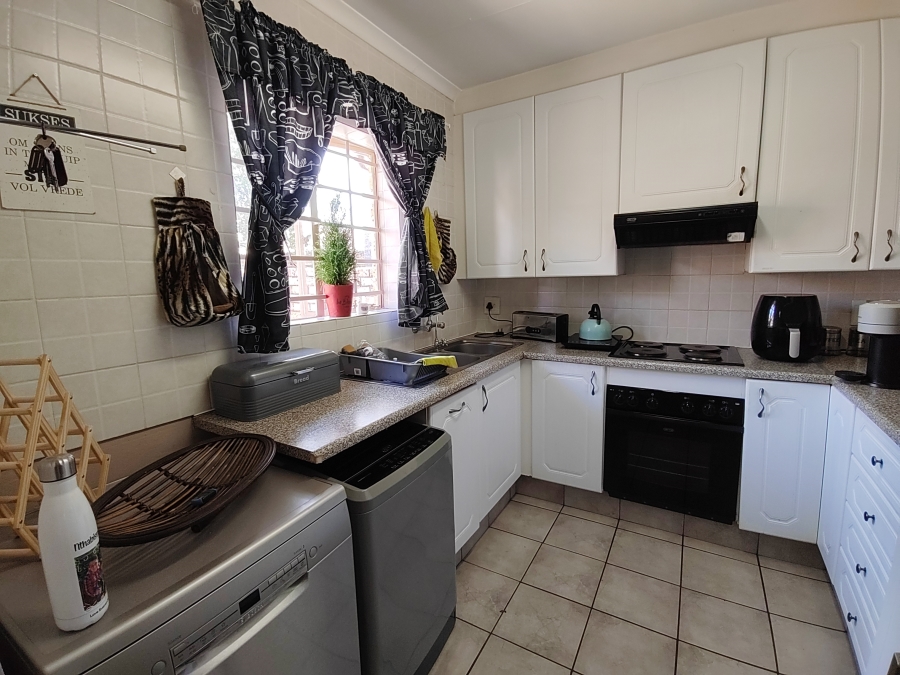 2 Bedroom Property for Sale in Montana Gauteng