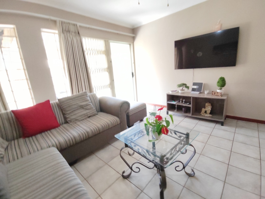 2 Bedroom Property for Sale in Montana Gauteng