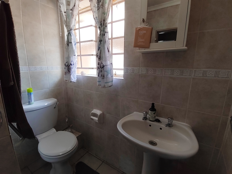 2 Bedroom Property for Sale in Montana Gauteng