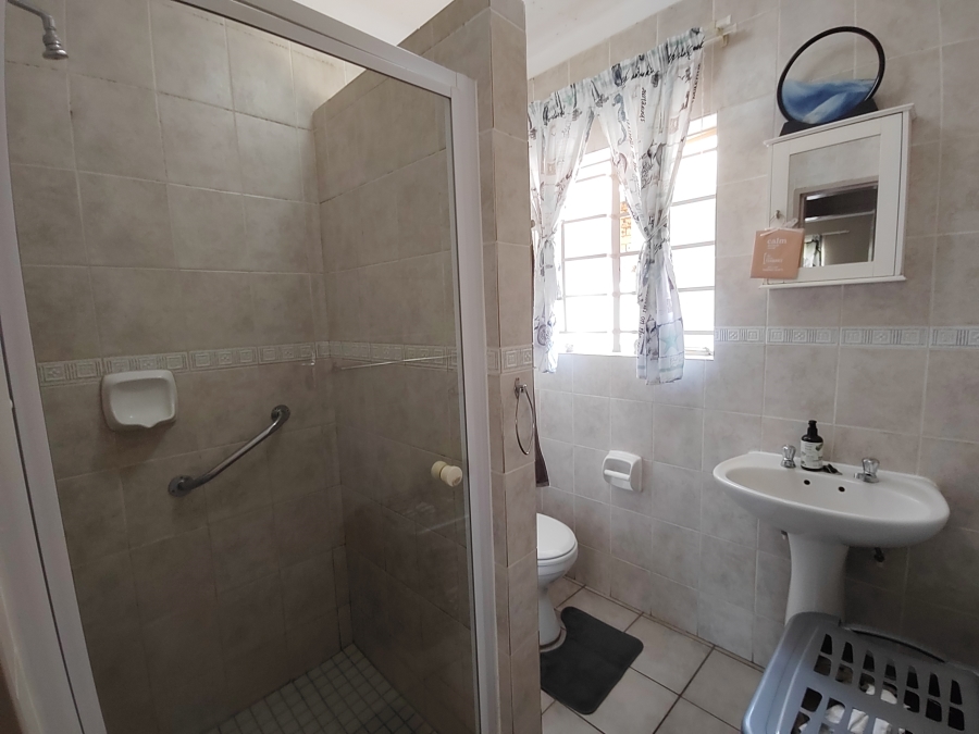 2 Bedroom Property for Sale in Montana Gauteng