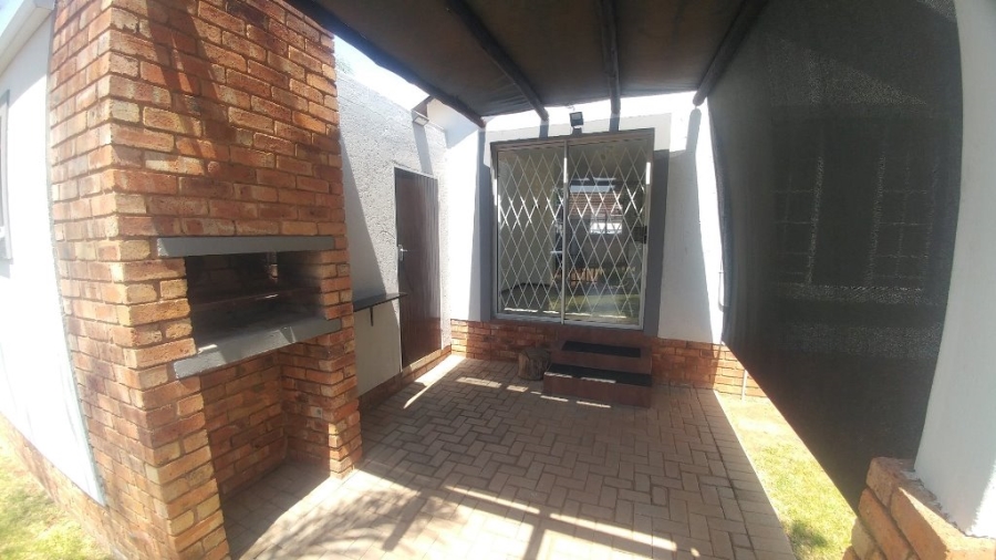 2 Bedroom Property for Sale in Amandasig Gauteng