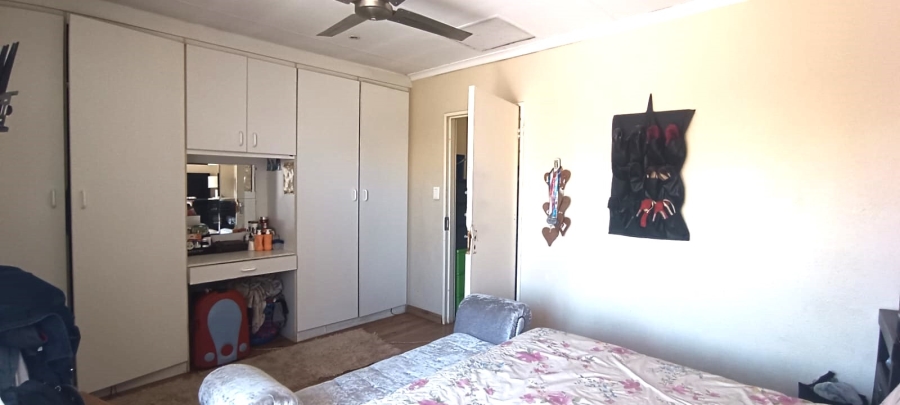 2 Bedroom Property for Sale in Florentia Gauteng