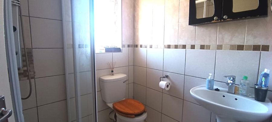 2 Bedroom Property for Sale in Florentia Gauteng