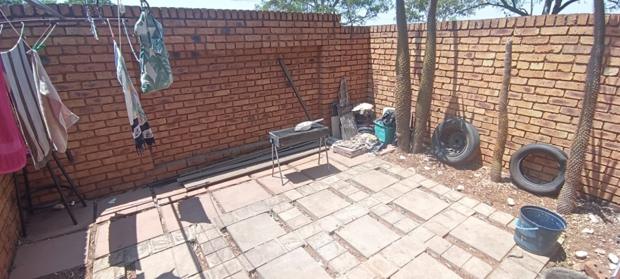 2 Bedroom Property for Sale in Florentia Gauteng