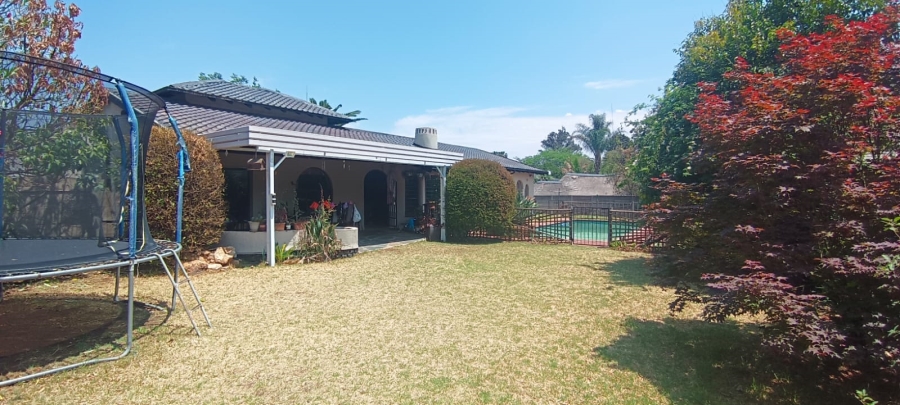 4 Bedroom Property for Sale in Verwoerdpark Gauteng