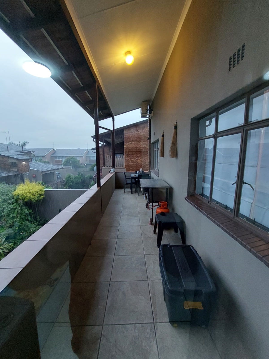 3 Bedroom Property for Sale in Brackenhurst Gauteng