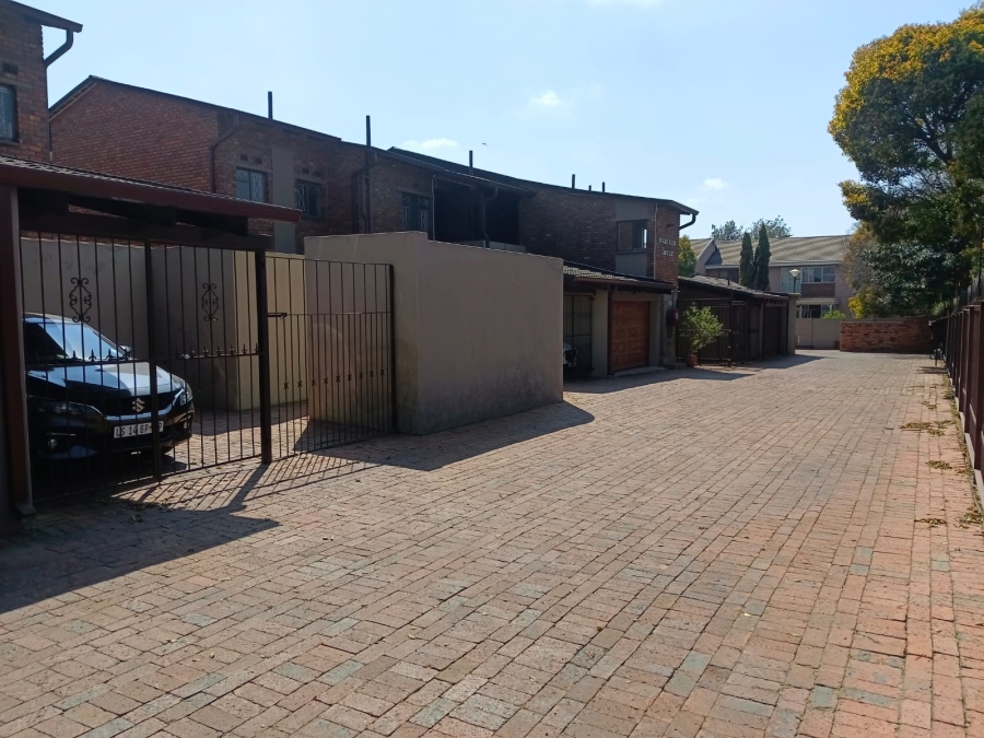 3 Bedroom Property for Sale in Brackenhurst Gauteng