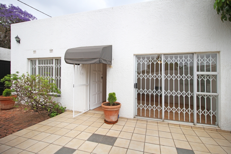 To Let 2 Bedroom Property for Rent in Craighall Park Gauteng