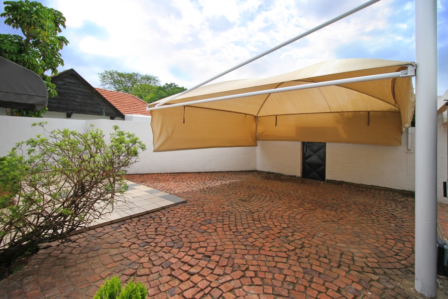 To Let 2 Bedroom Property for Rent in Craighall Park Gauteng